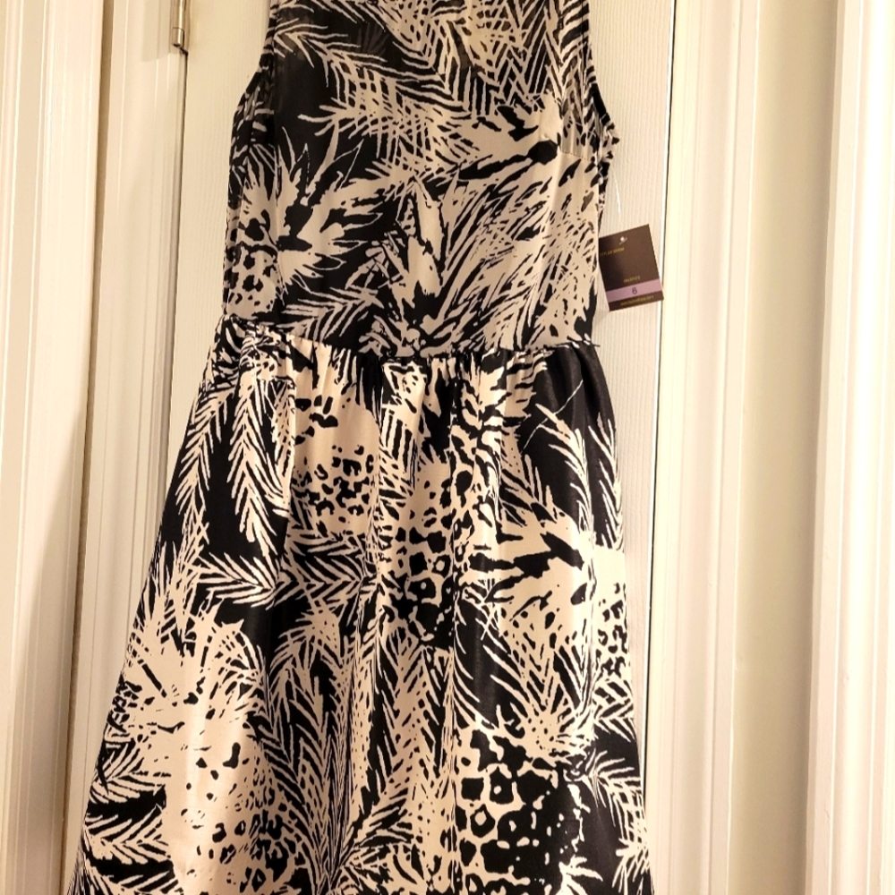 Taylor Fit and Flare Pineapple dress size 6